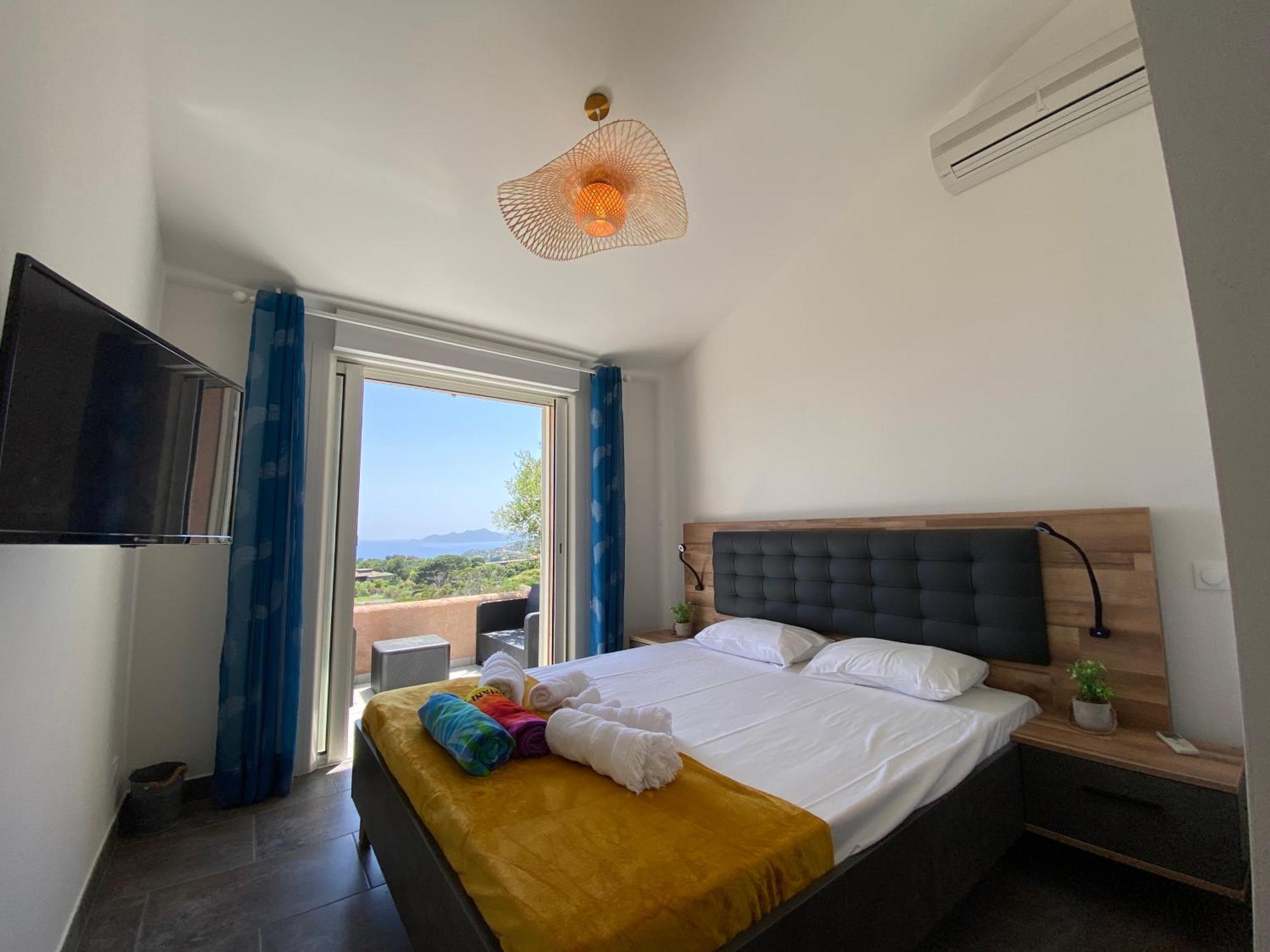 Casa Totti Vue Avec Piscine *